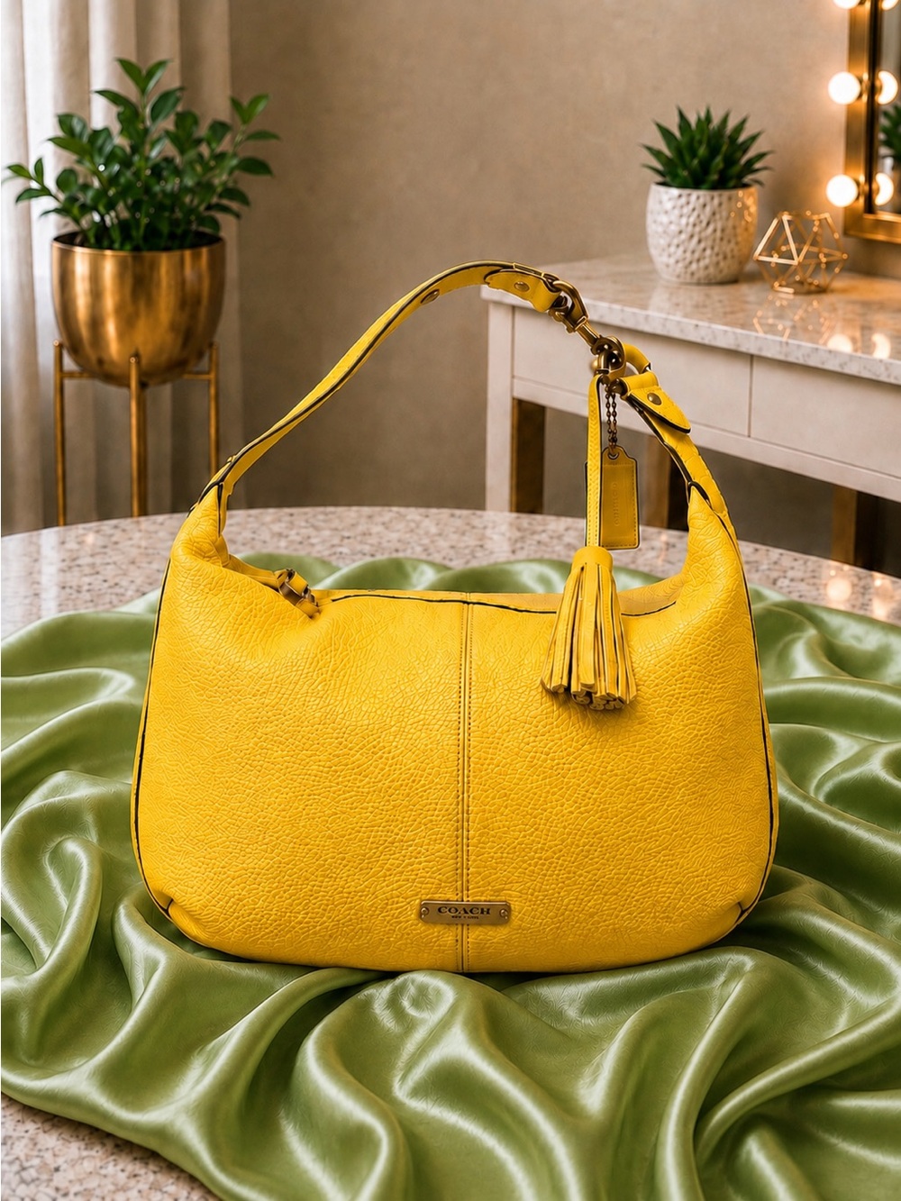 Coach Avery Legacy Pebbled Leather Yellow Hobo 523960
